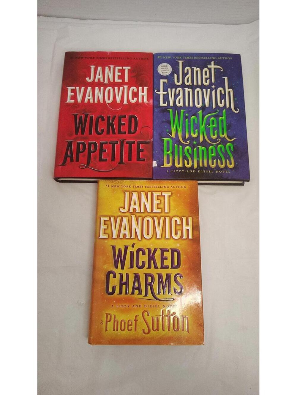 Janet Evanovich Wicked Series Lot 3 HC Appetite Business Charms Lizzy